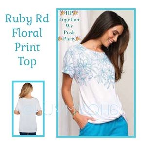 Ruby Rd Floral Top🎉HP🎉